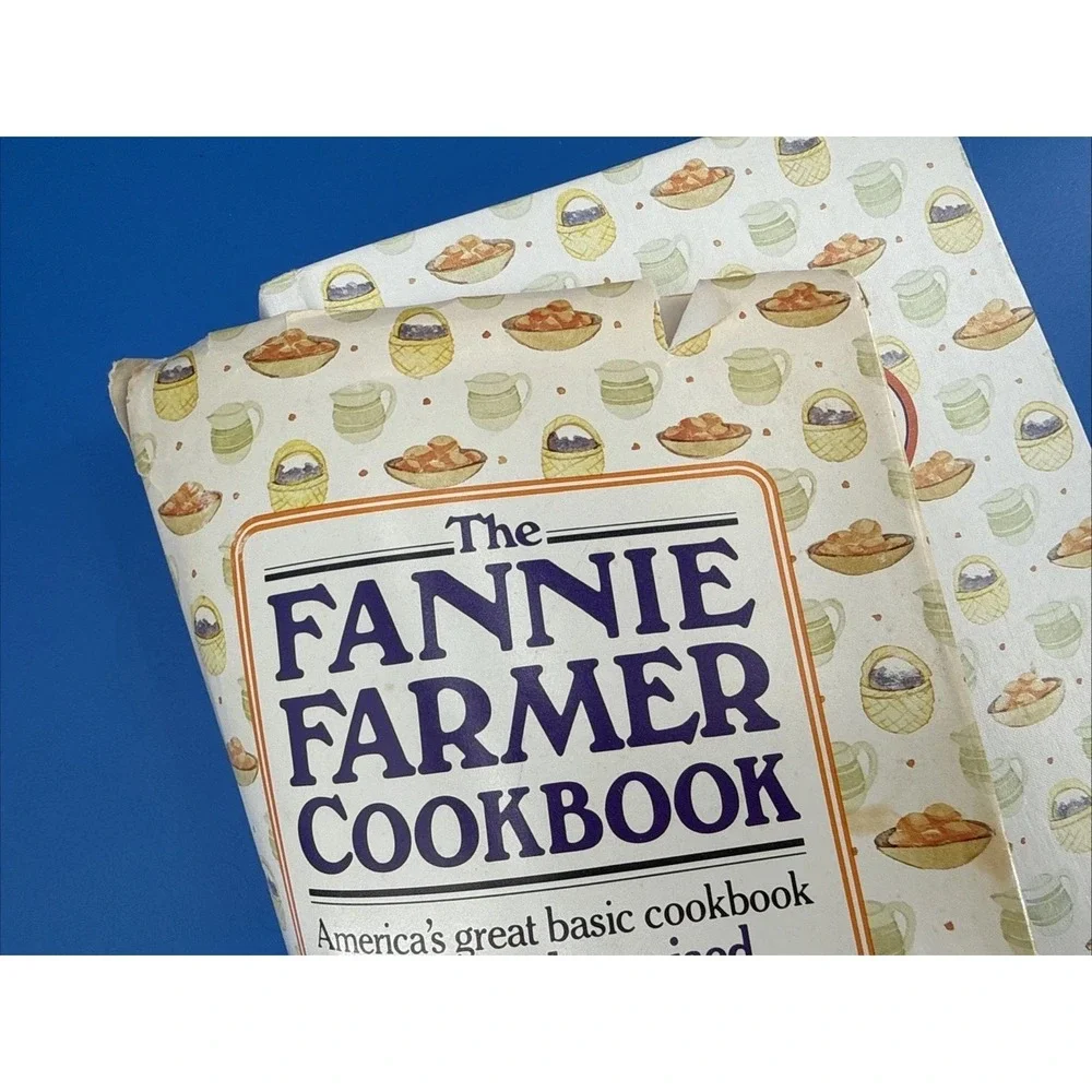 The Fannie Farmer Cookbook Hard Cover Knopf New York 12th Revised Edition 1980